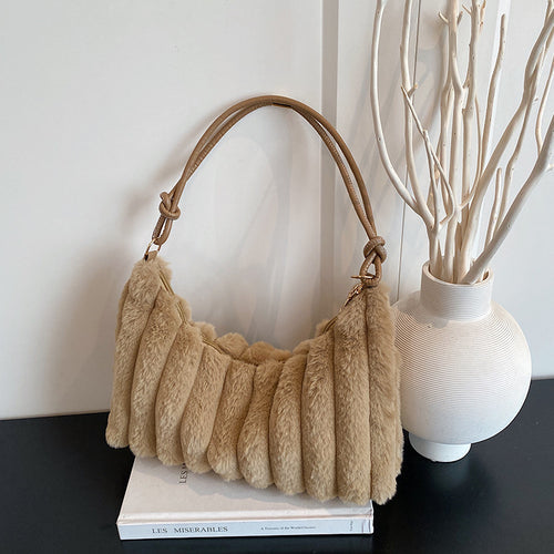WoPlush Texture Evening Handbag Bowlift