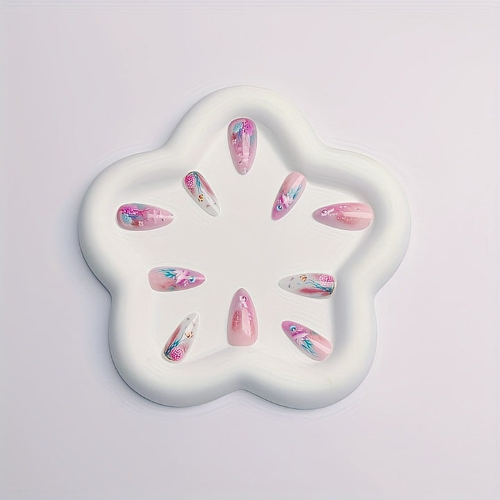 Artistic Coral Reef-Inspired Nail Art Bowlift