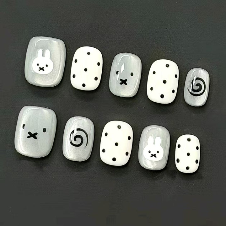 Whimsical Character Press-On Nail Art Set Bowlift