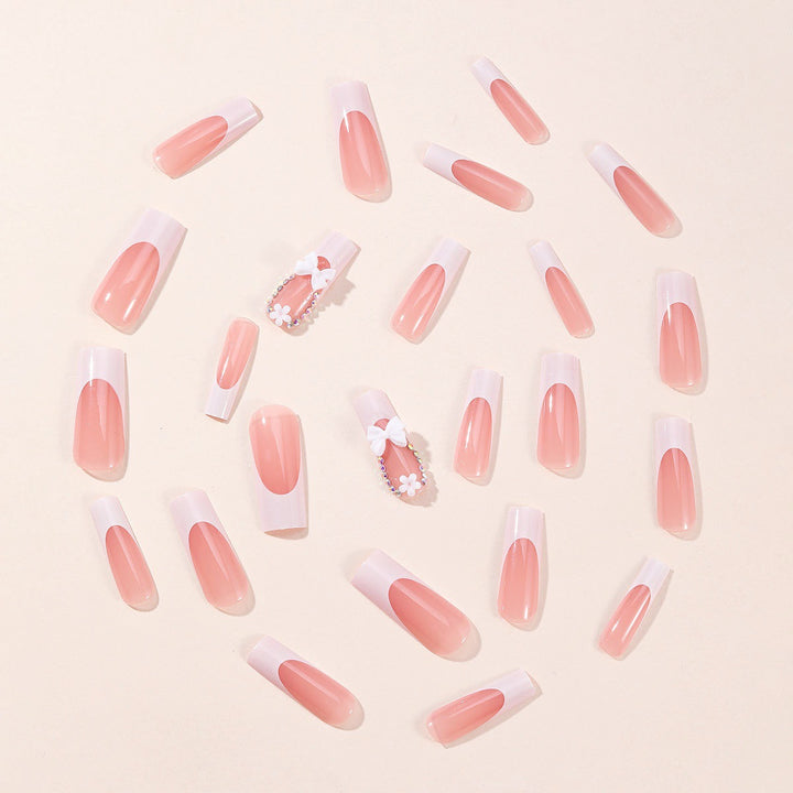Artificial nail set with dreamy 3D flowers and bow decorations Bowlift