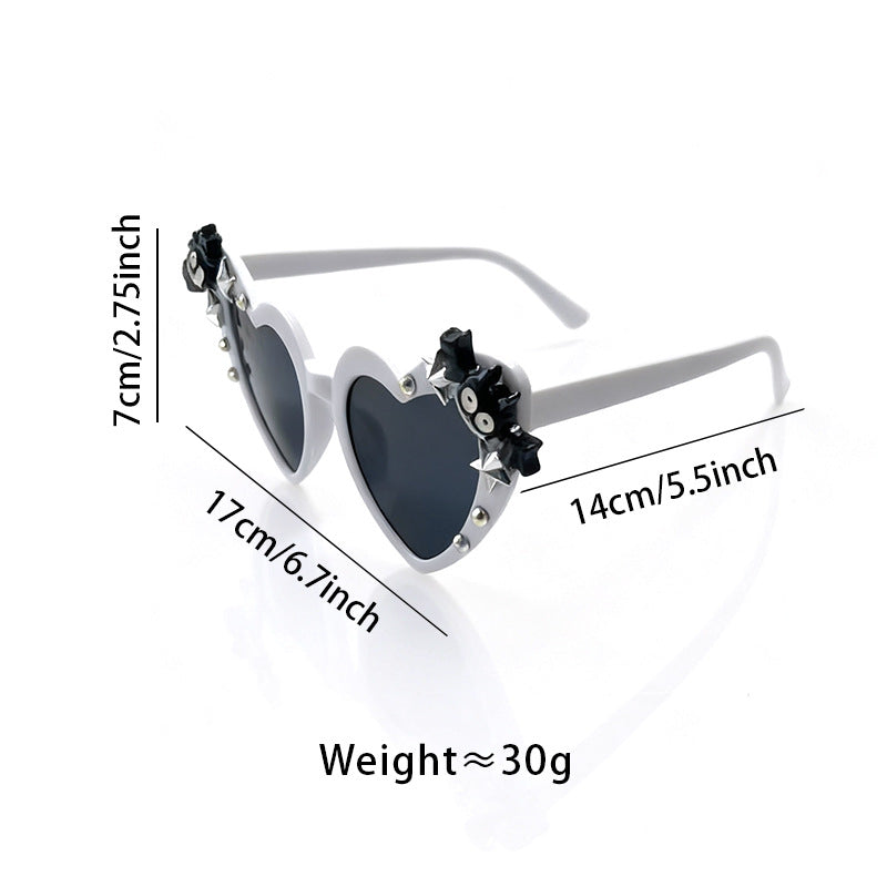 Heart-Shaped Fun Sunglasses Bowlift