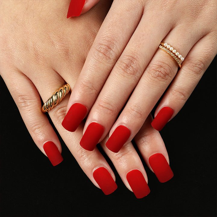 Artificial nails in elegant matte finish Bowlift