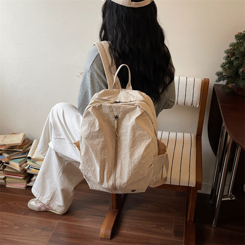 Lightweight Everyday Backpack Bowlift