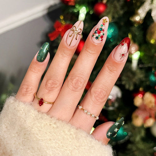 Holiday-Themed Press-On Nail Art Set with Decorative Christmas Elements Bowlift