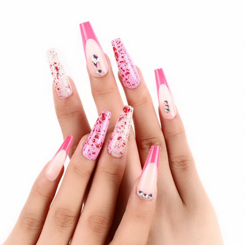 Glamorous artificial nails with glitter accents Bowlift