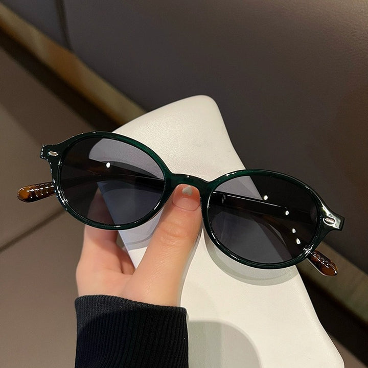 Vintage Oval Frame Sunglasses Bowlift