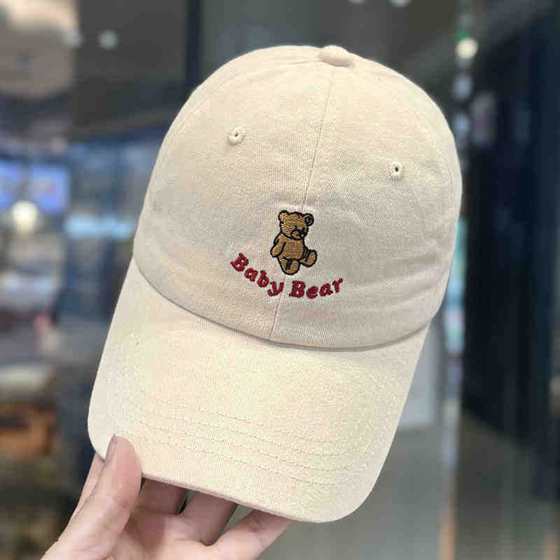 Women's Cute Embroidered Bear Cap Bowlift