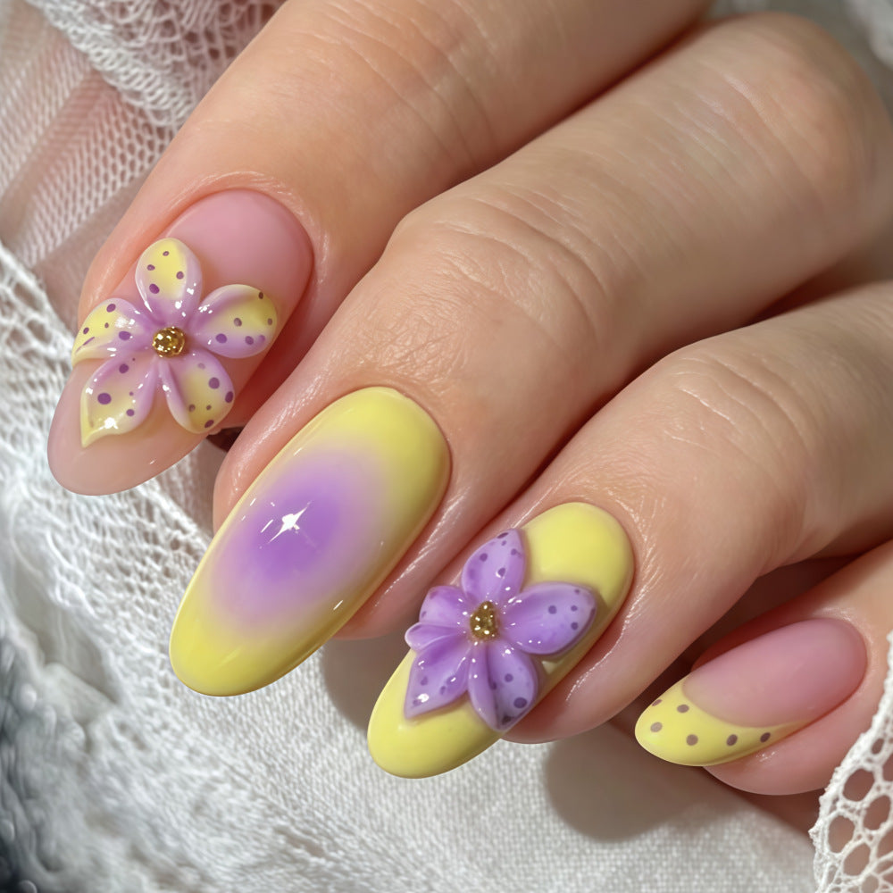 Art nails with floral 3D design Bowlift