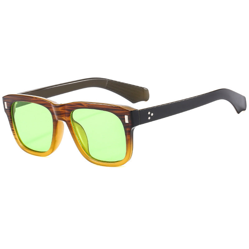 Women's fashionable sunglasses in stylish and contemporary design Bowlift