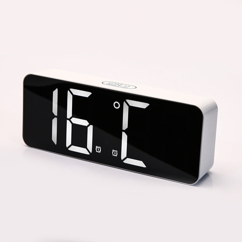 Stylish table clock Bowlift