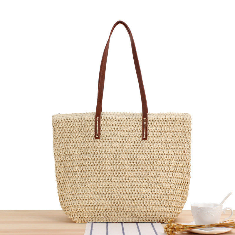 Stylish Beach Bag Made of Natural Material Bowlift