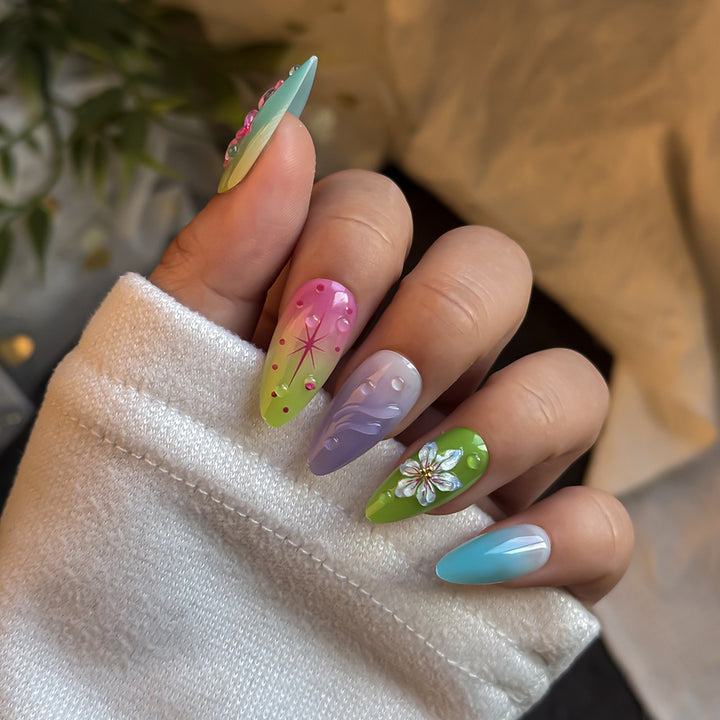 Artistic Floral-Embellished Press-On Nail Set Bowlift