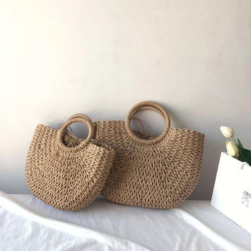 Beach bag made of hand-woven natural material Bowlift