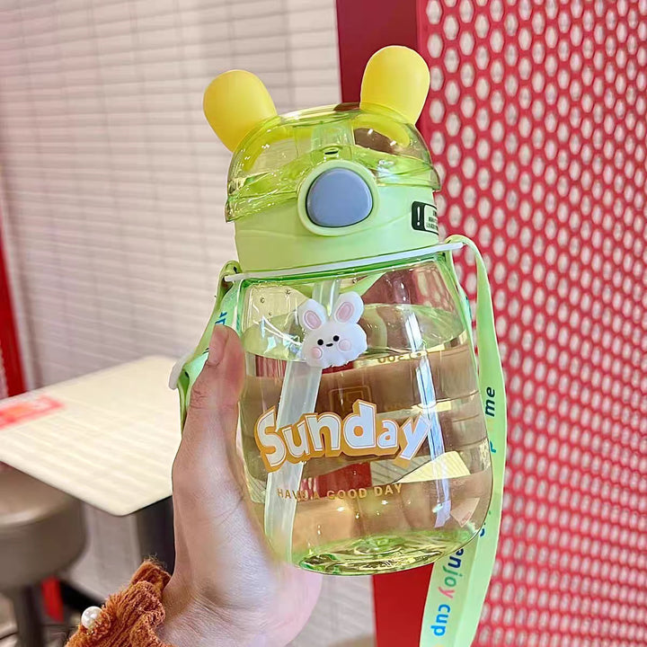 Ladies Animal-Friendly Water Bottle with Practical Straw Bowlift