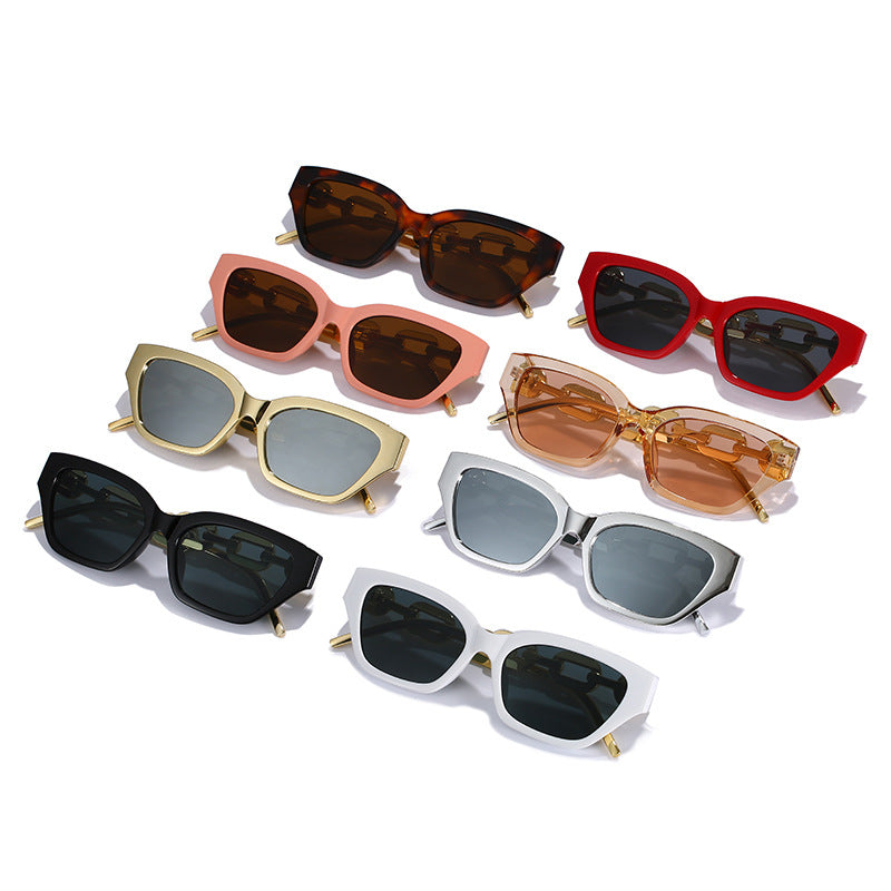Ladies fashionable Cat-Eye sunglasses with luxurious chain frame Bowlift