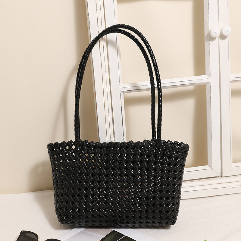 Braided Beach Bag with Practical Folding Mechanism Bowlift