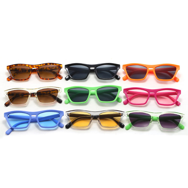 Ladies fashionable sunglasses in trendy geometric design Bowlift