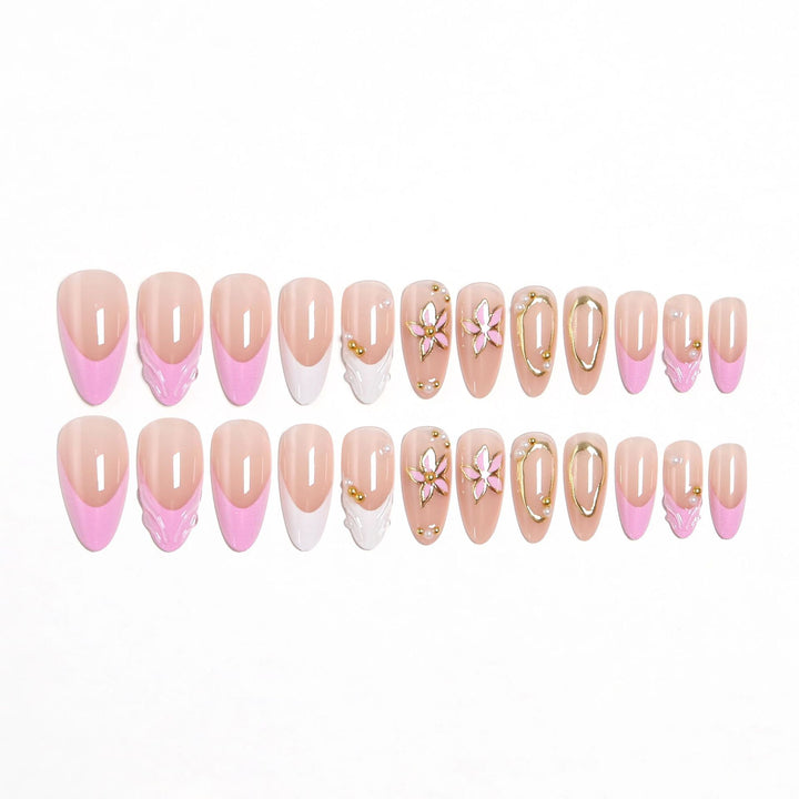 Exclusive artificial nails with elegant animal design and glitter accents Bowlift