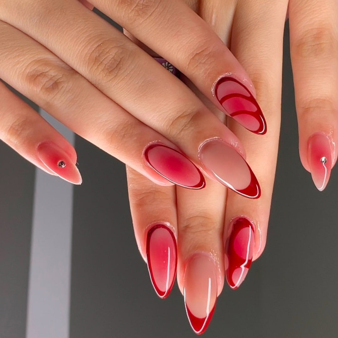 Glamorous Stiletto Press-On Nails Bowlift