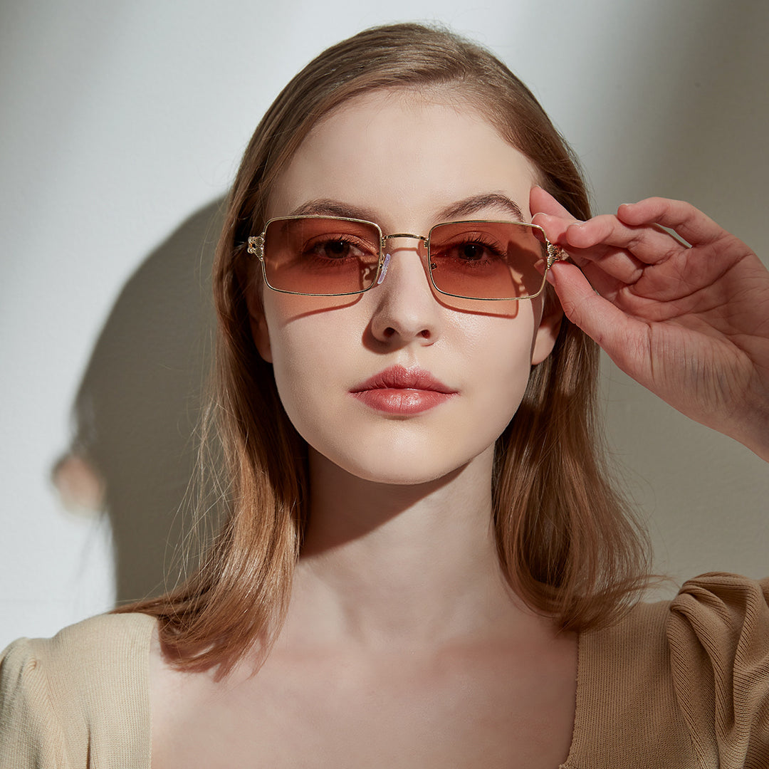 Women's stylish sunglasses with trendy rectangular frame Bowlift