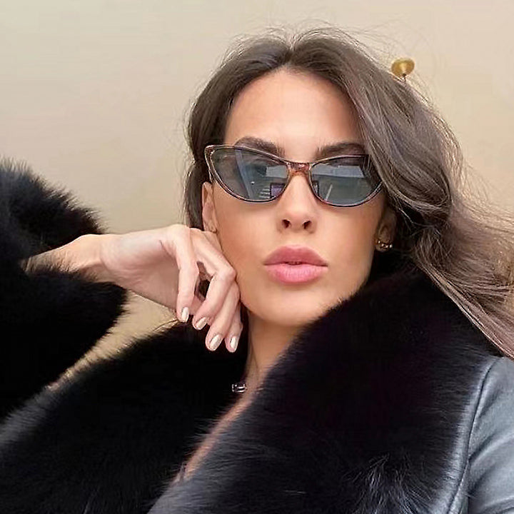 Ladies fashionable sunglasses in striking animal design Bowlift