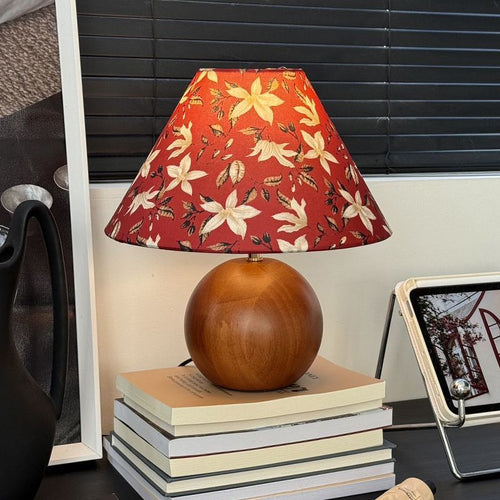 Artistic Floral Shade Table Lamp