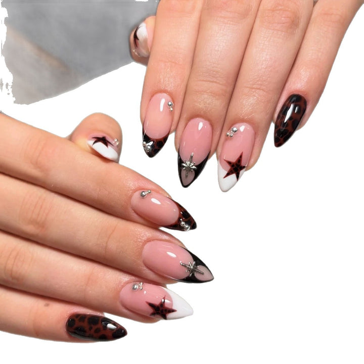 Artistic Star-Embellished Press-On Nail Set Bowlift