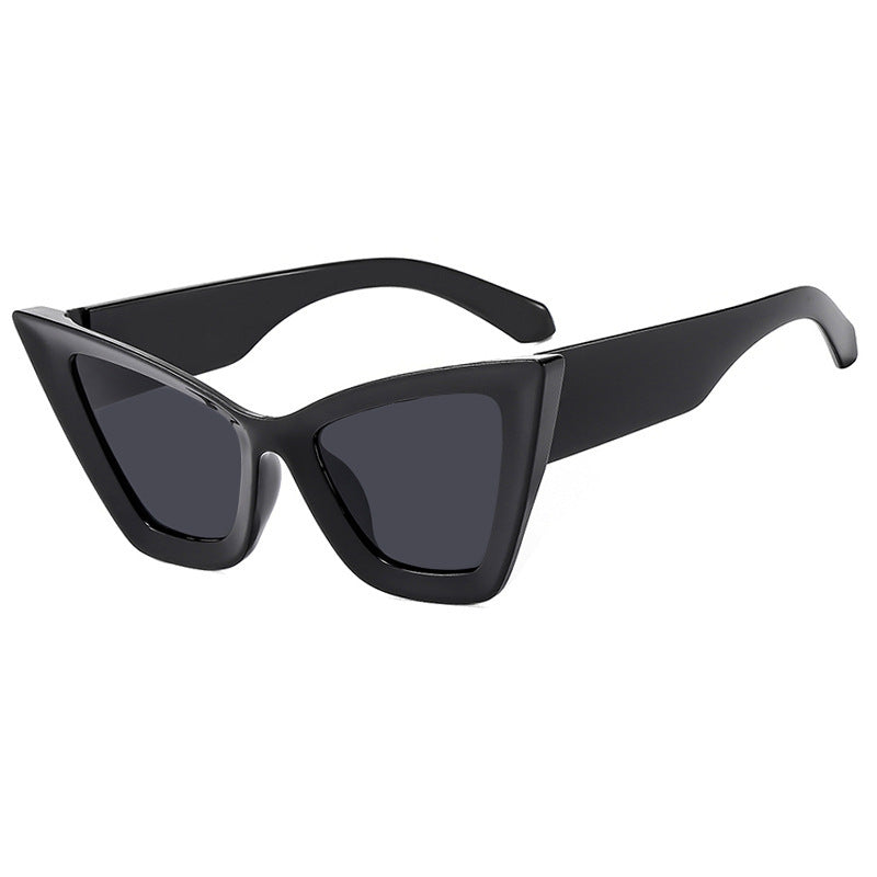 Women's Cat-Eye Sunglasses with Unique Wave Frame Bowlift