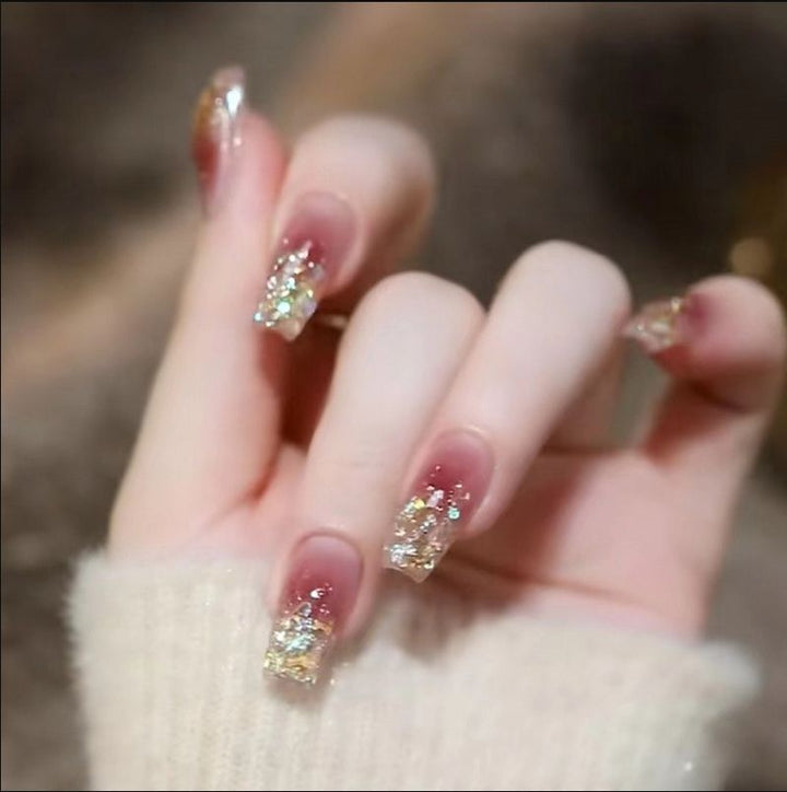 Elegant Artificial Nails with Sparkling Glitter Bowlift