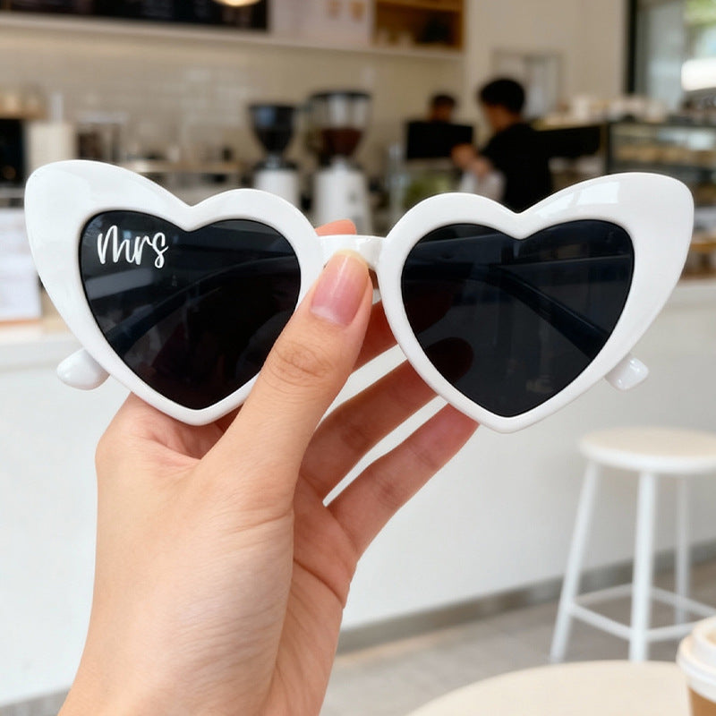 Stylish Heart-Frame Sunglasses Bowlift