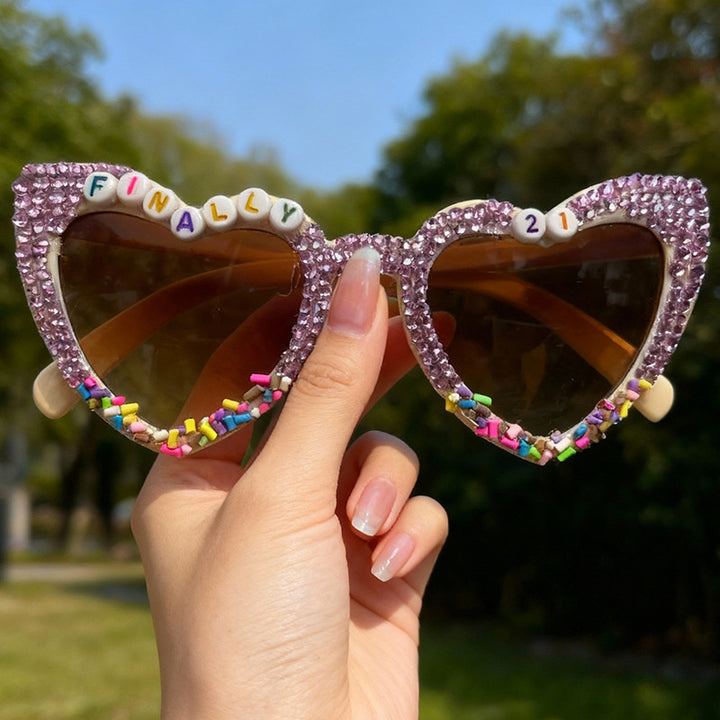 Statement Heart-Shaped Sunglasses Bowlift 1787141240