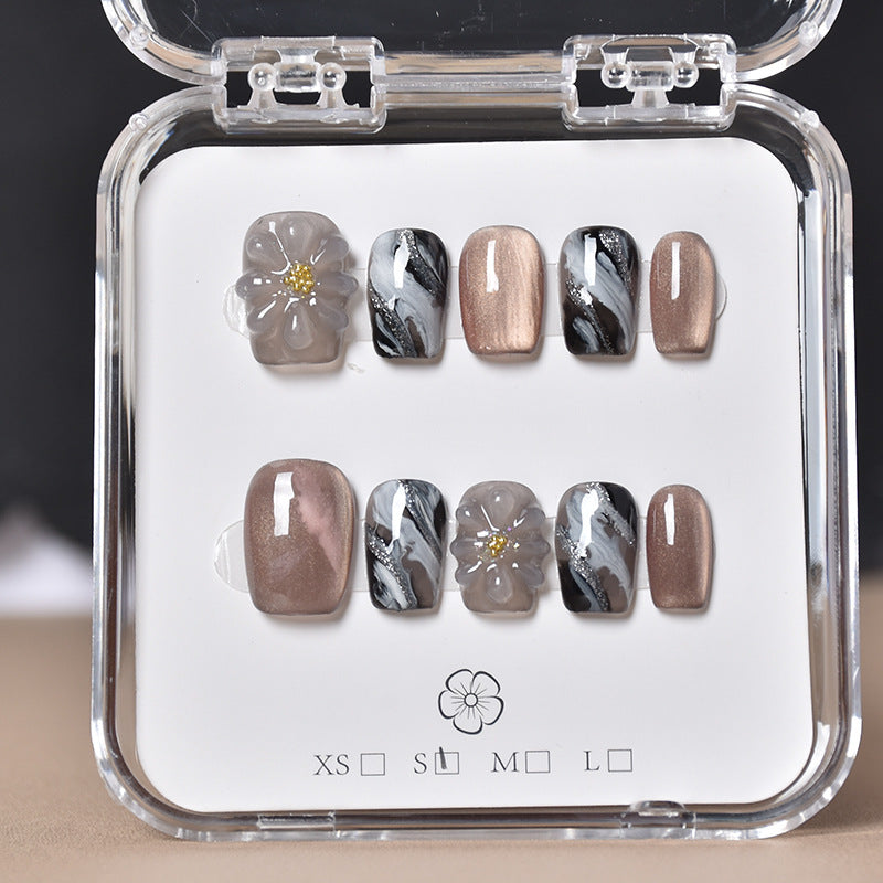 Decorative Floral Press-On Nail Set Bowlift