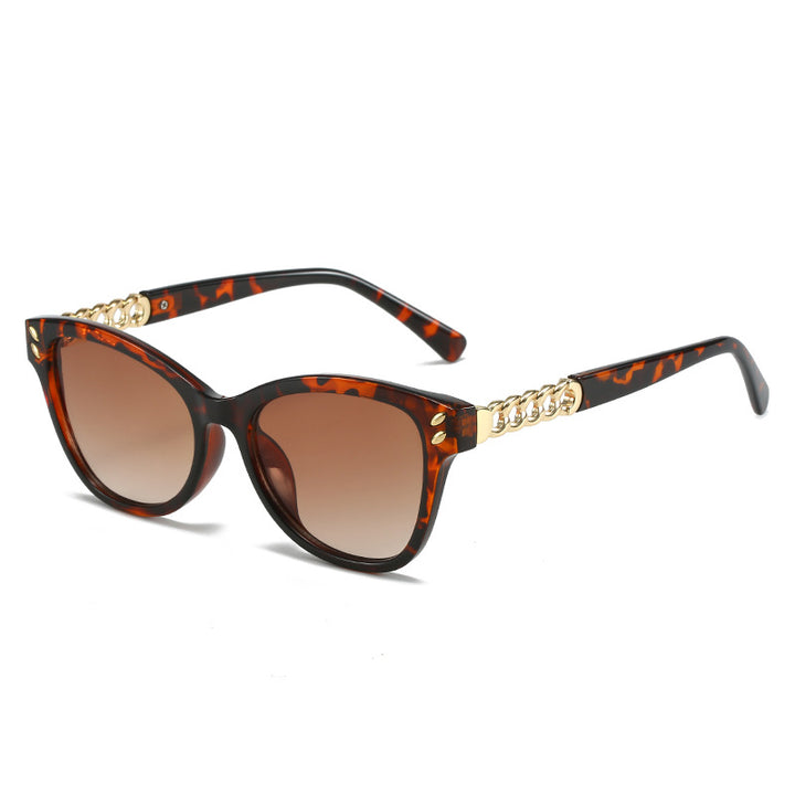 Ladies fashionable cat-eye sunglasses with luxurious chain accents Bowlift