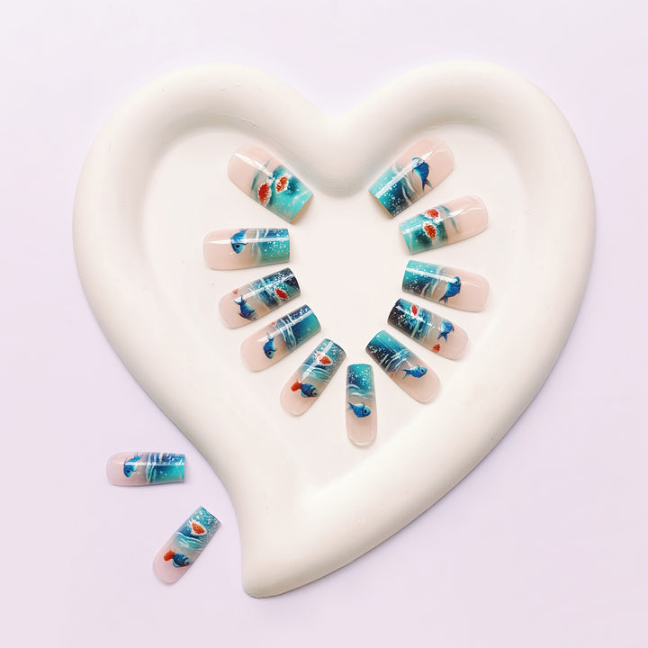 Aquatic-Themed Nail Art Design Bowlift