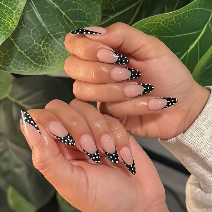 Artistic French Tip Press-On Nails Set Bowlift