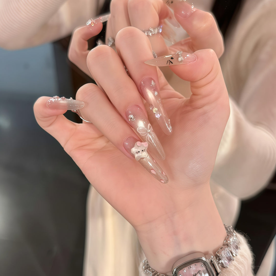 Artificial nails with Playful-Elegant Design Bowlift