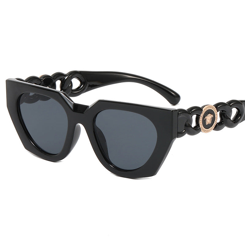 Women's fashionable sunglasses with extravagant design and luxurious details Bowlift