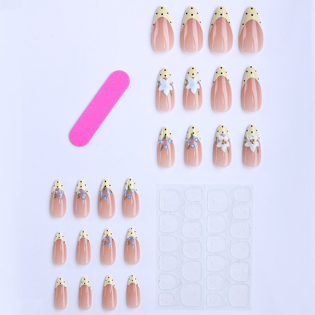 Trendy Nail Art Bowlift