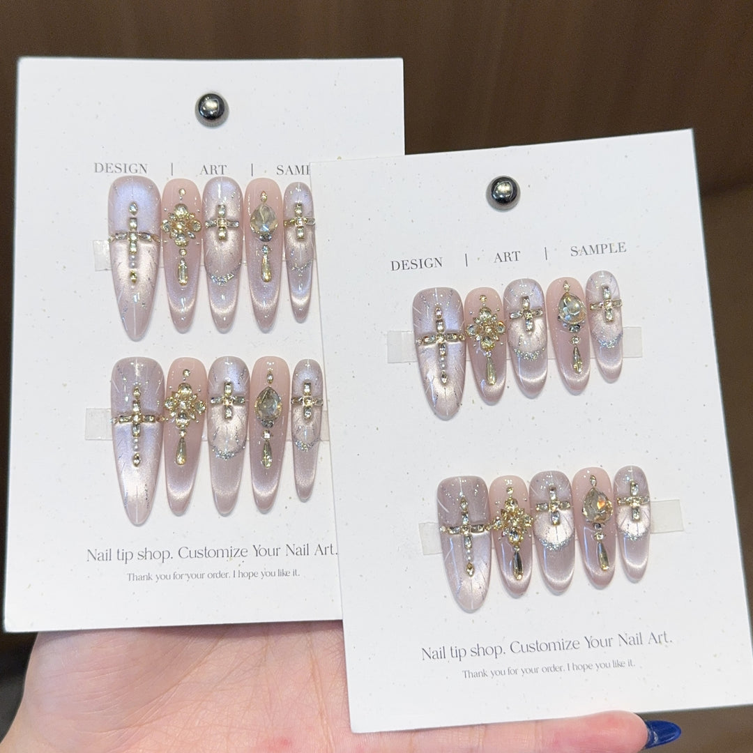 Artificial nails with elegant rhinestone and glitter details Bowlift