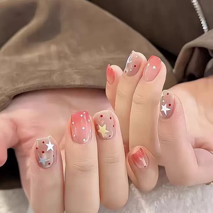Creative Cartoon-Themed Press-On Nails Bowlift