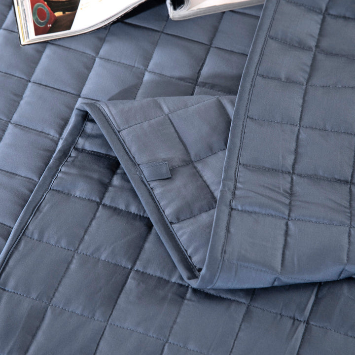 Weighted Blanket Bowlift