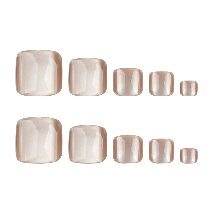 Artful toenail design with glossy accents Bowlift