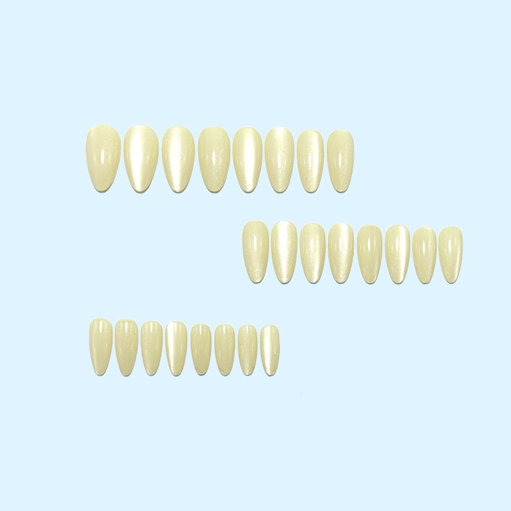 Shiny and Luxurious Artificial Nails Bowlift