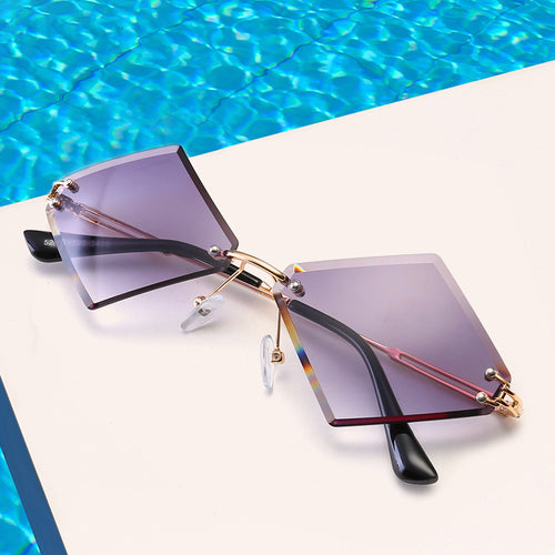 Ladies fashionable geometric sunglasses with mirrored lenses Bowlift