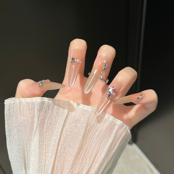 Stylish Stiletto Press-On Nail Extensions Bowlift