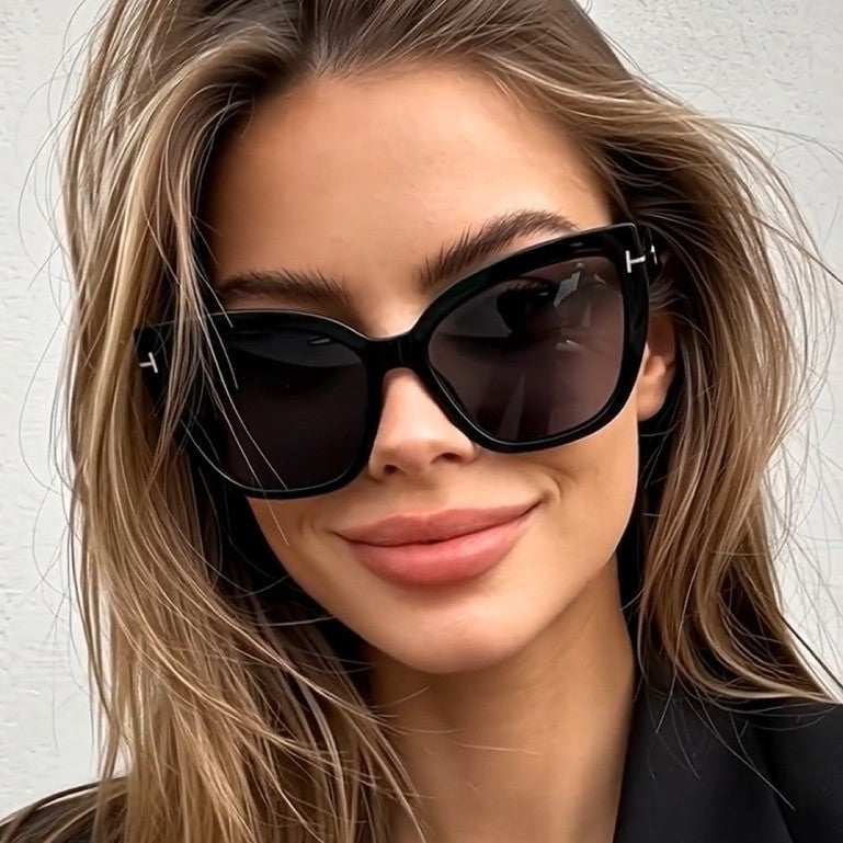 Ladies Cat-Eye Sunglasses with Fashionable Structured Frame Bowlift