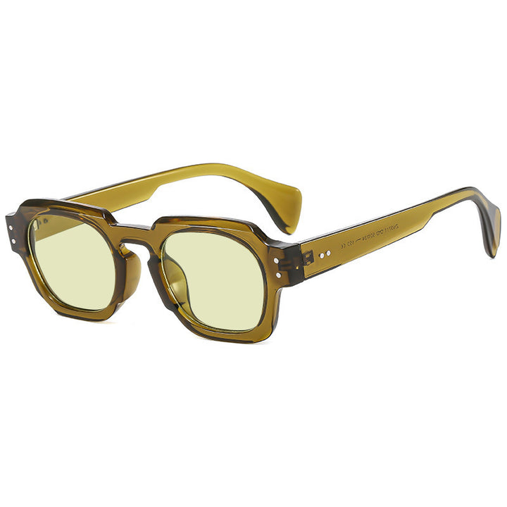 Ladies fashionable sunglasses in eye-catching tortoiseshell design Bowlift