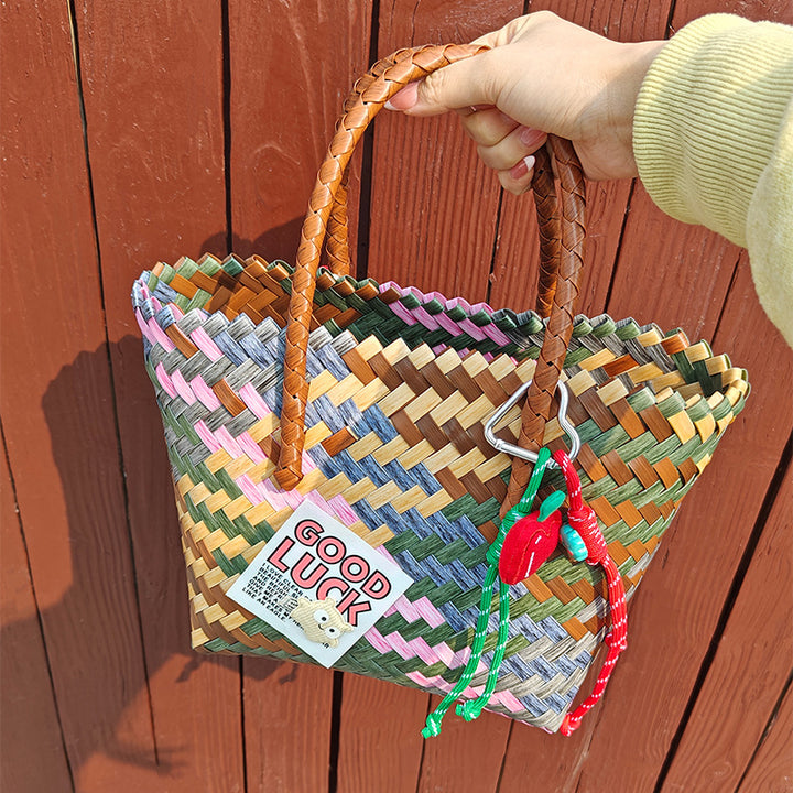 Handcrafted basket bag with colorful animal design Bowlift