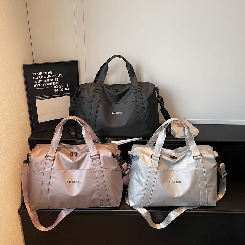 Multifunctional Sports And Travel Bag With Structured Surface Bowlift