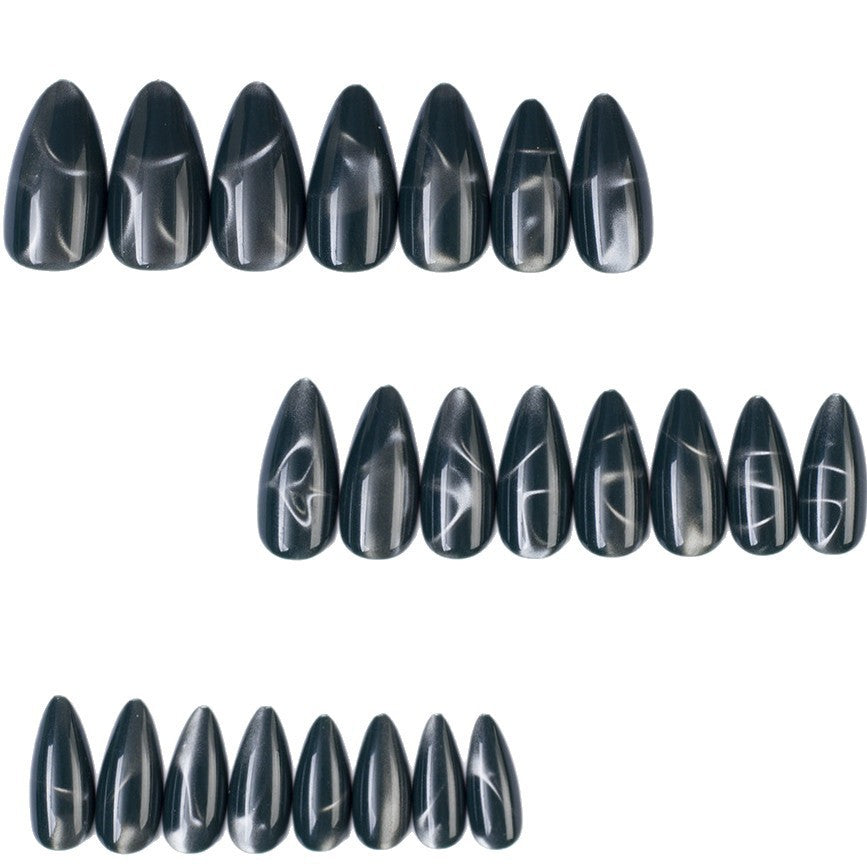 Artificial nails with elegant pointed design Bowlift